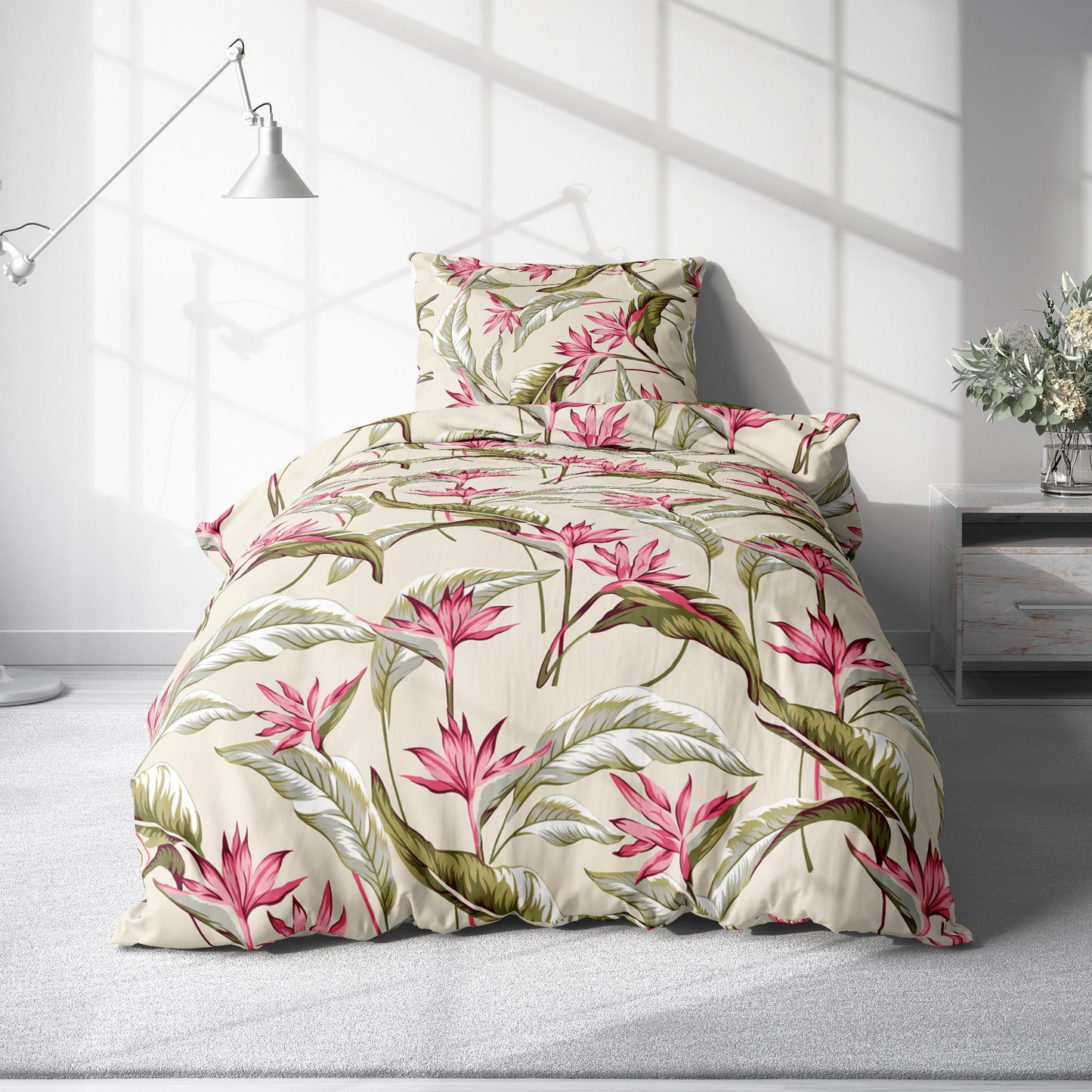 Bedsheet Set with Beautiful lily Patterns